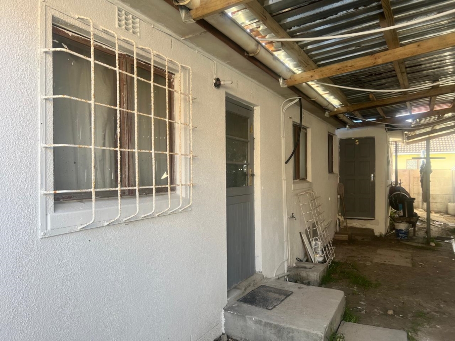 14 Bedroom Property for Sale in Mandalay Western Cape